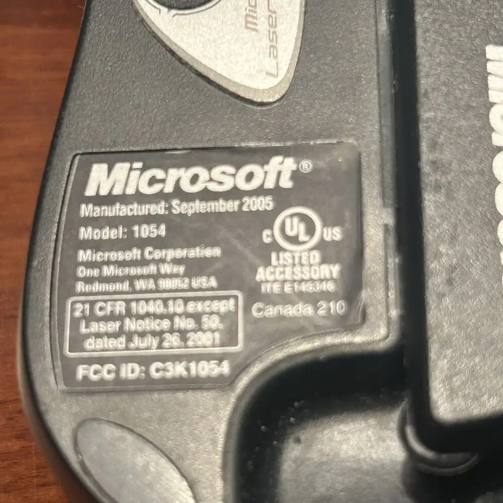Microsoft Wireless Laser Mouse 6000 Model 1054 w/Memory Stick